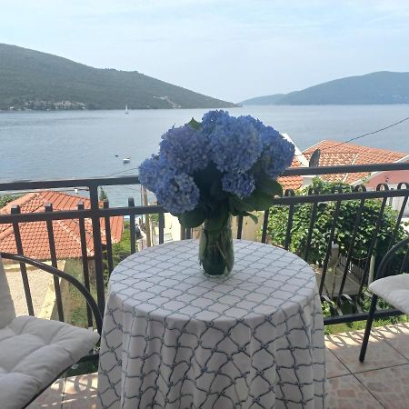 Villa Angelina Kumbor Exteriör bild
