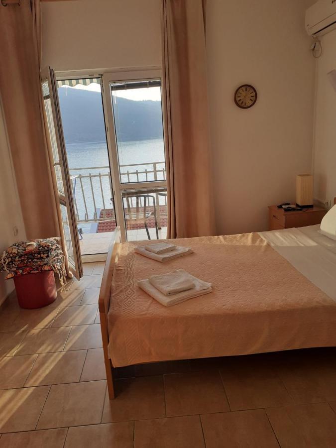 Villa Angelina Kumbor Exteriör bild